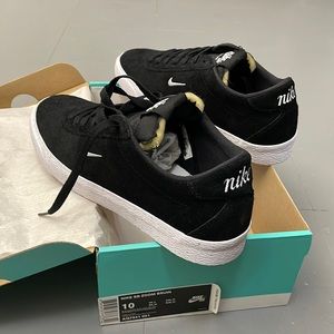Nike SB Zoom Bruin Size 10 AQ7941 001 Black/White-Gum Light Brown
